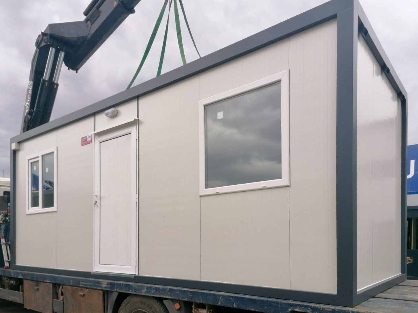 Standard Container Top Standard 3