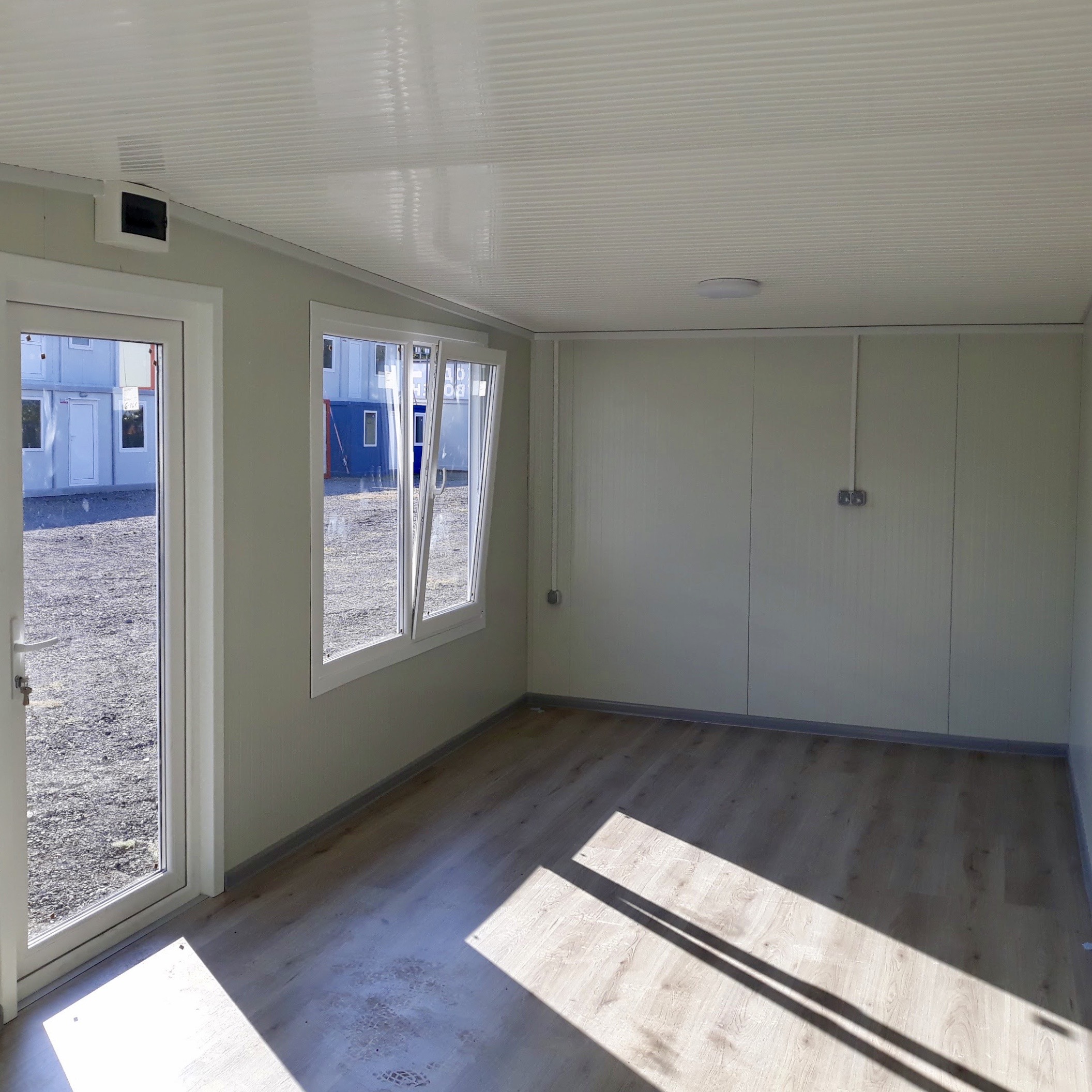 Residential Container 7401 4