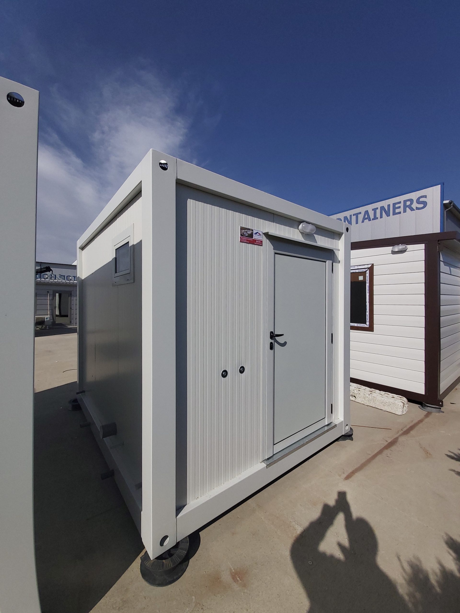 Sanitary Container SA016 2