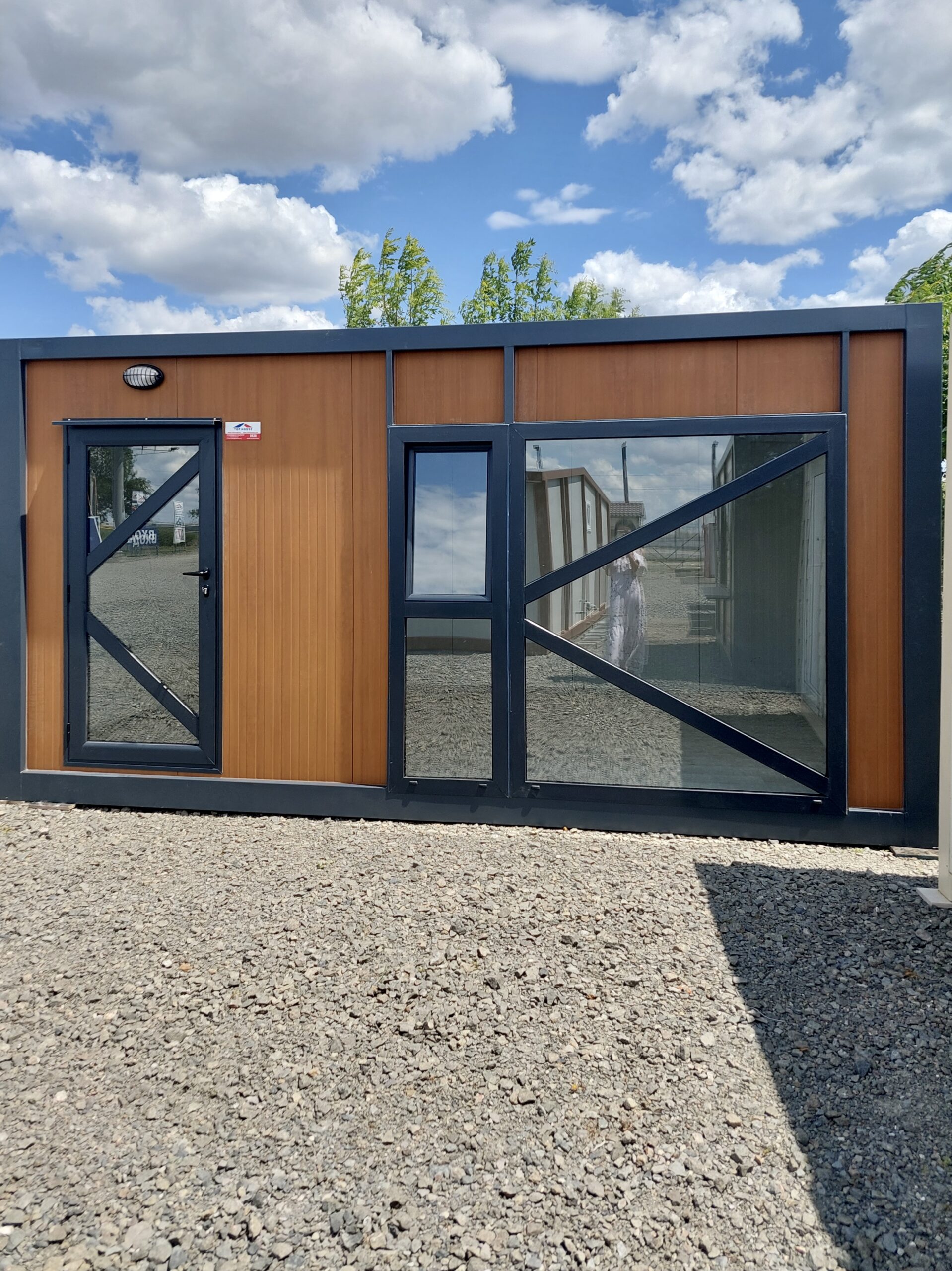 Mocha Mobile Office Container 2
