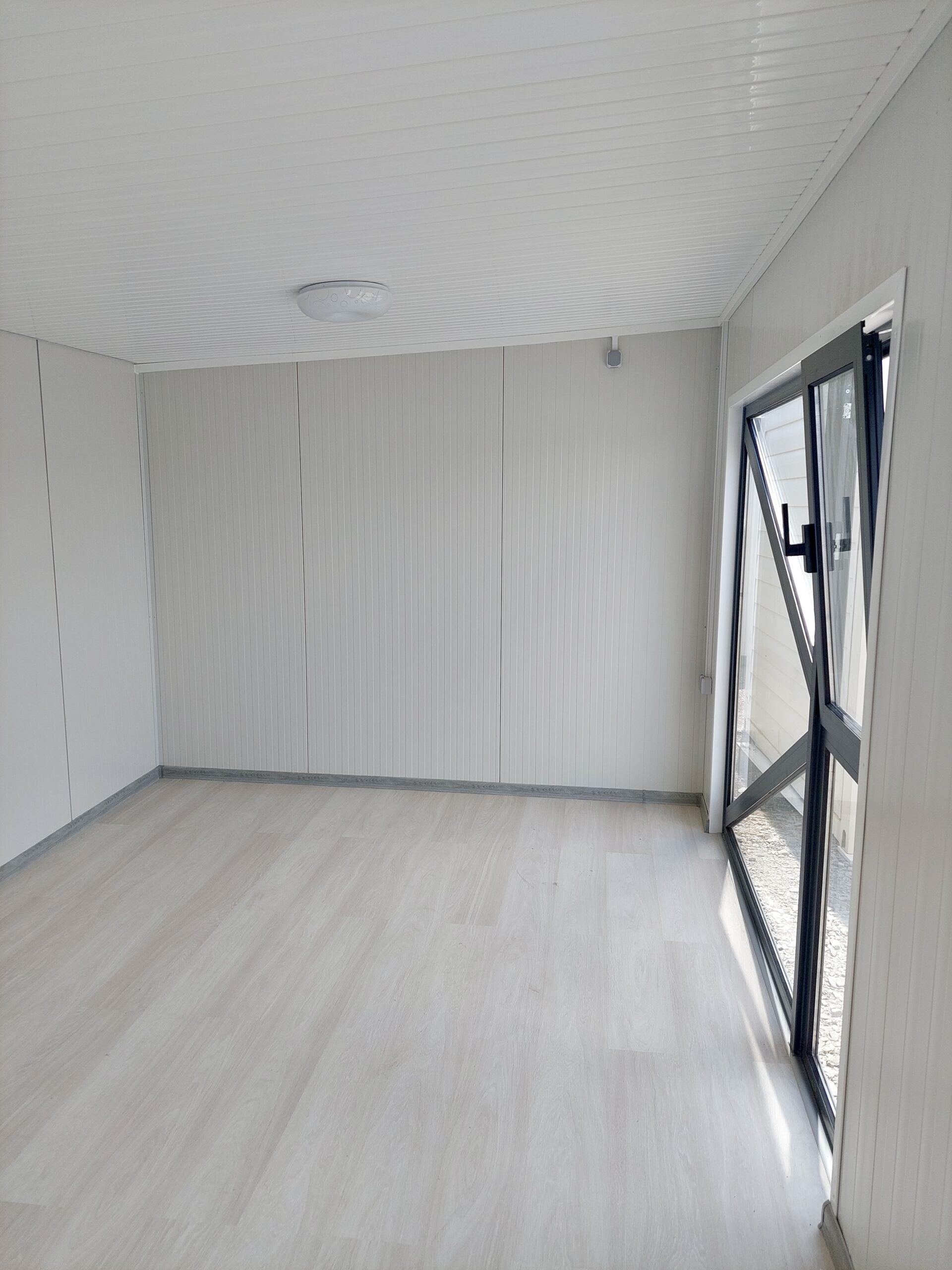 Mocha Mobile Office Container 3
