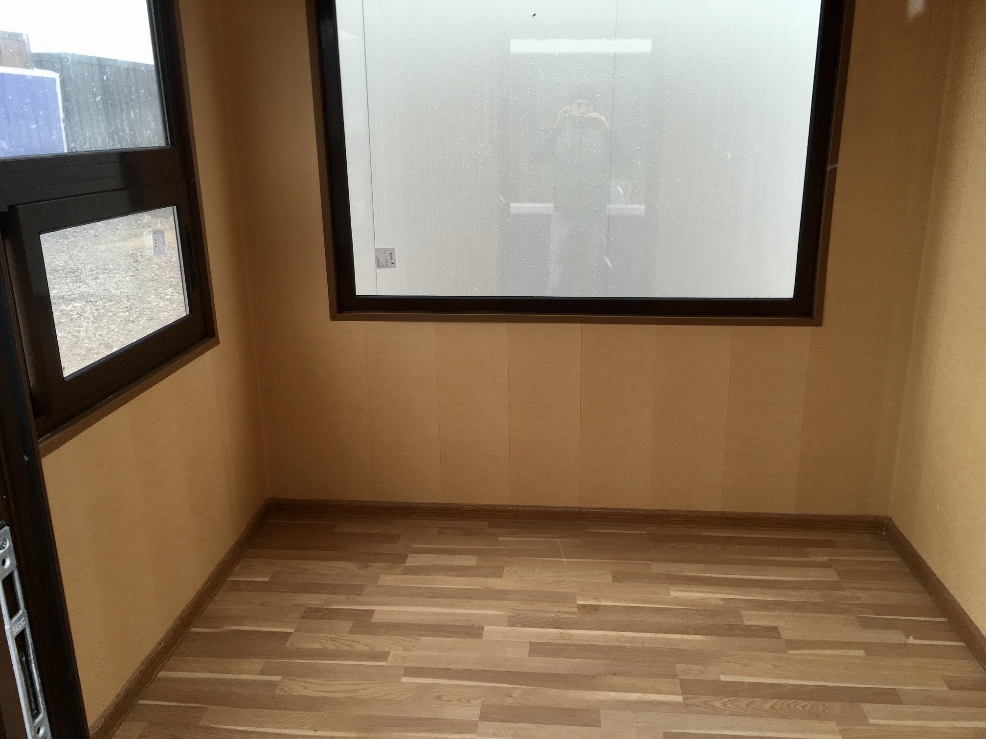 Security Cabin C02 3