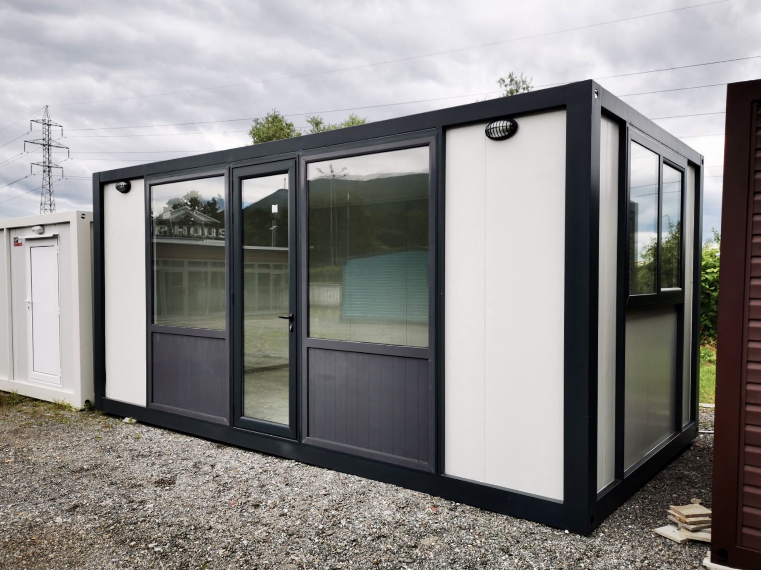 Standard Container Irene 3