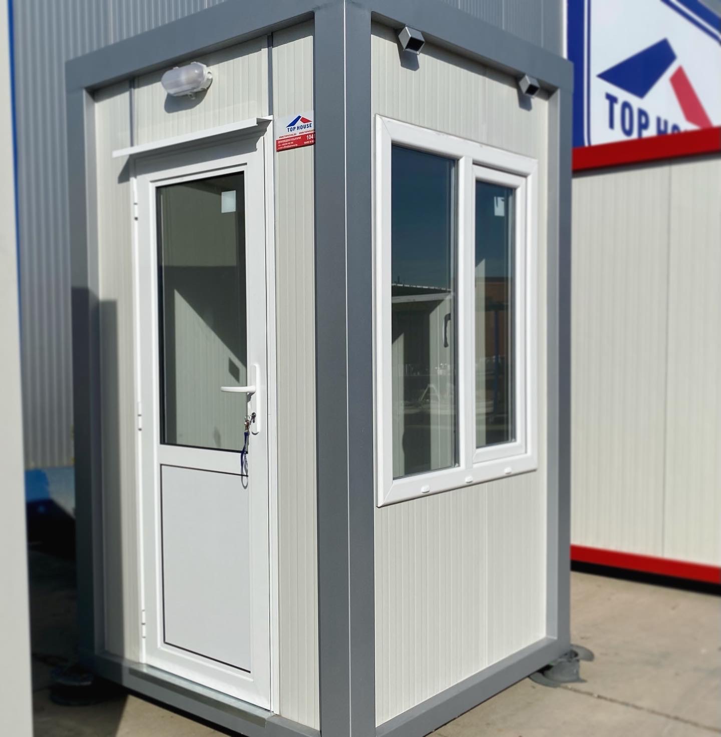 Guard Cabin 143×143 1