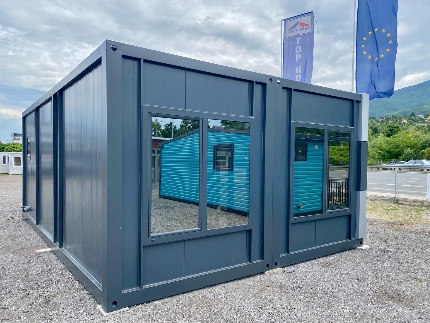 Mobile Office Container Rain 2