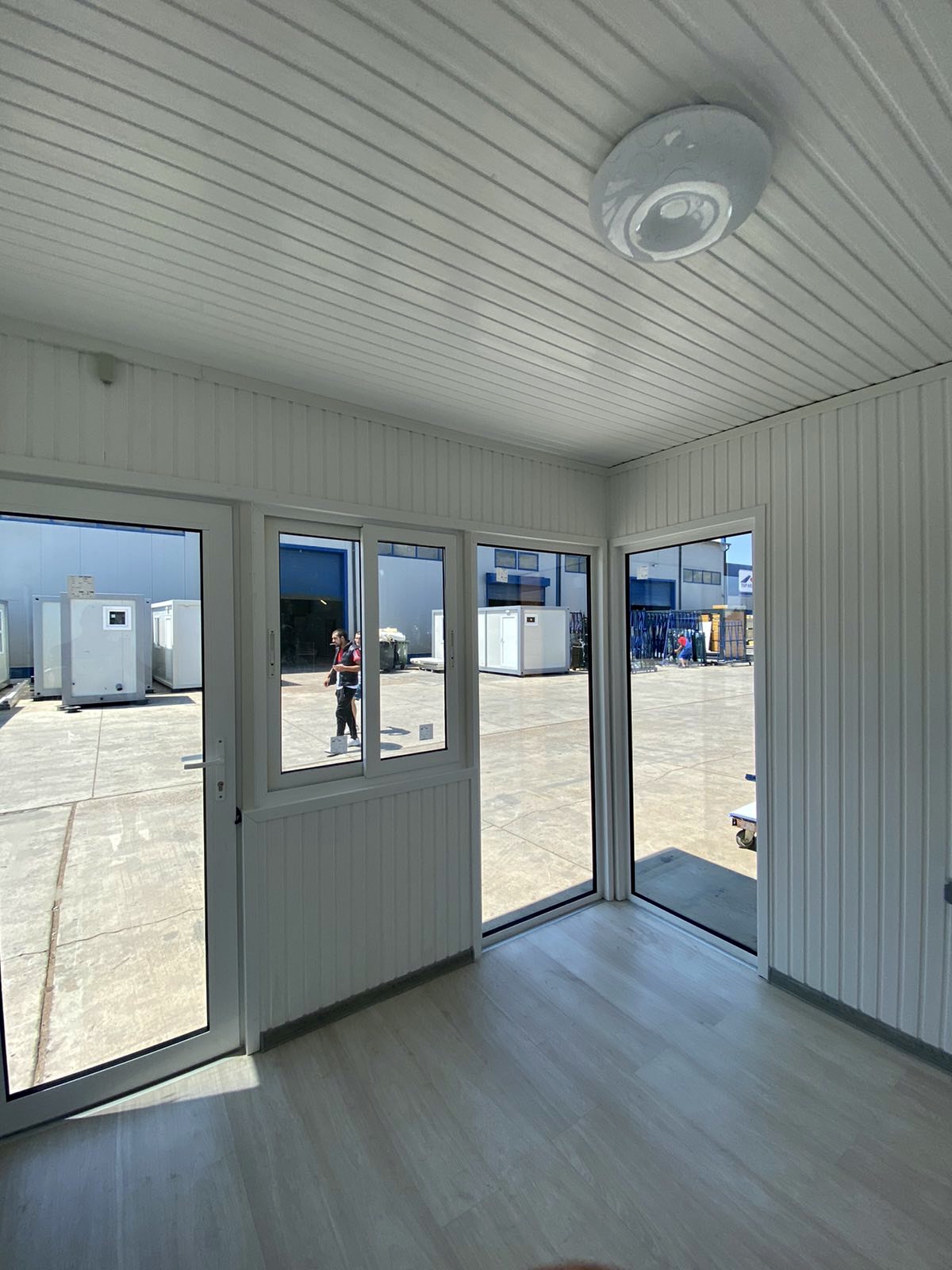 Guard Cabin 2-096 4
