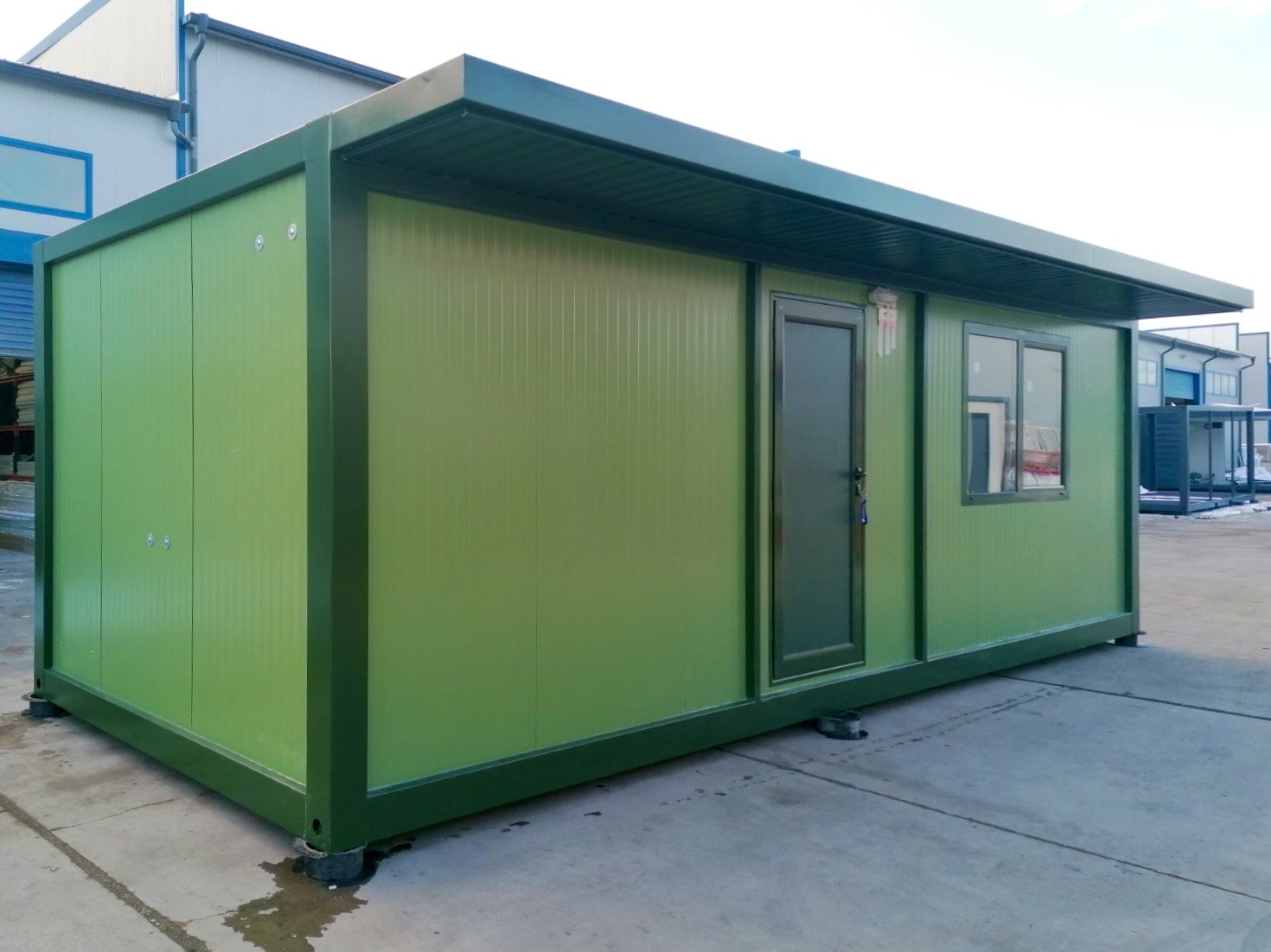 Standard Container Mac 2