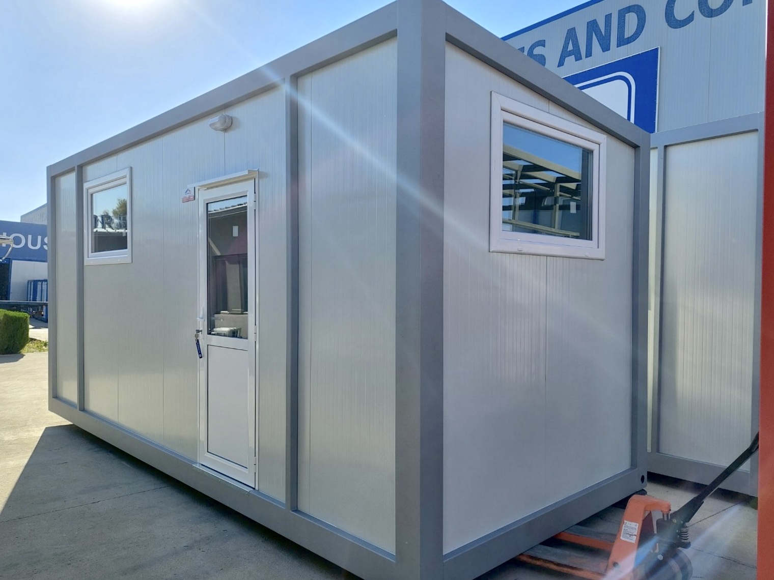 Standard Container C440 1