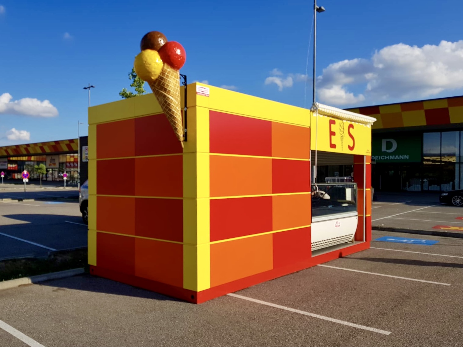 Ice Commercial Container 3