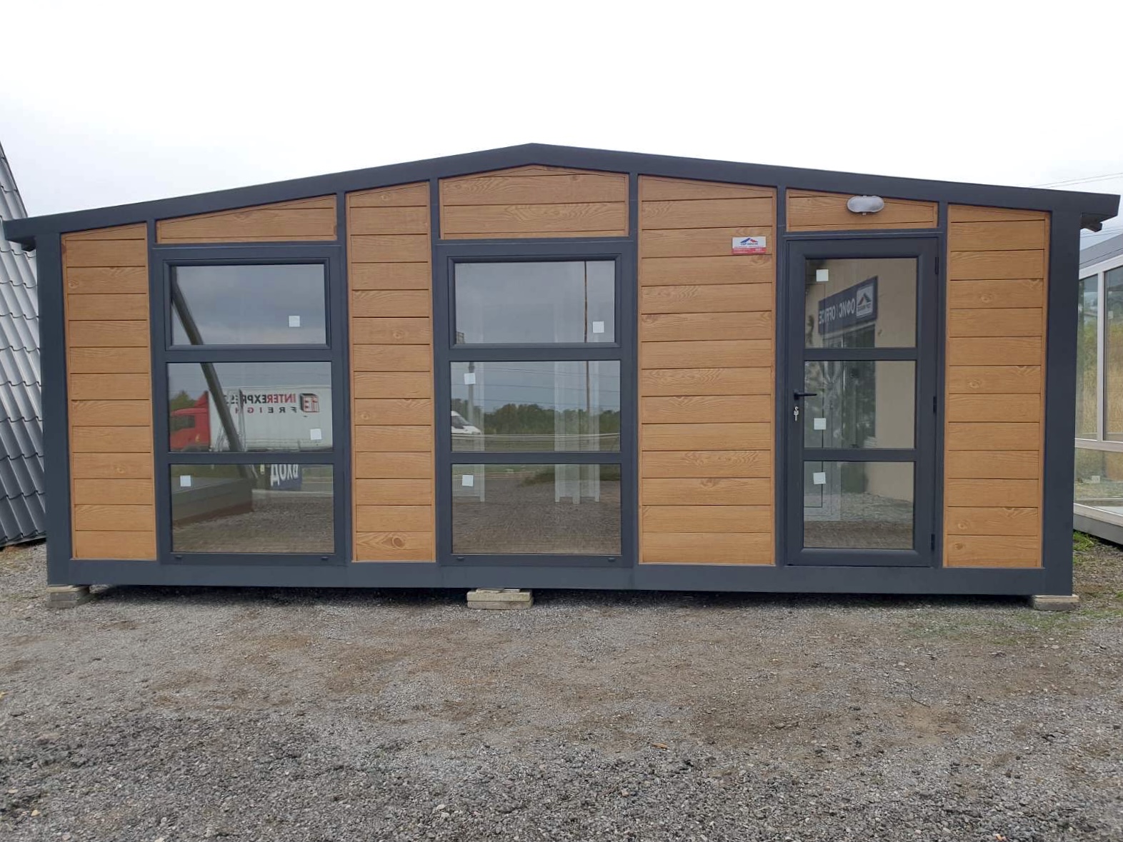 Residential Container Luna 4