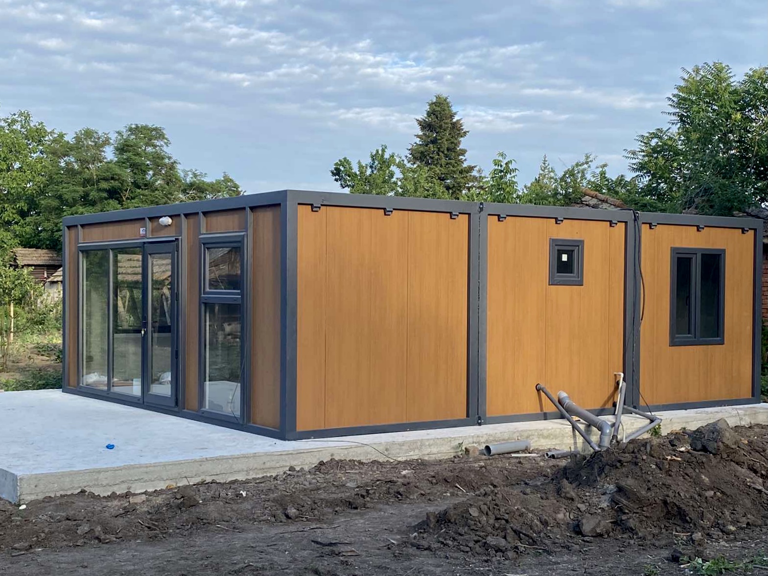 Wohncontainer Brown Magnight 3