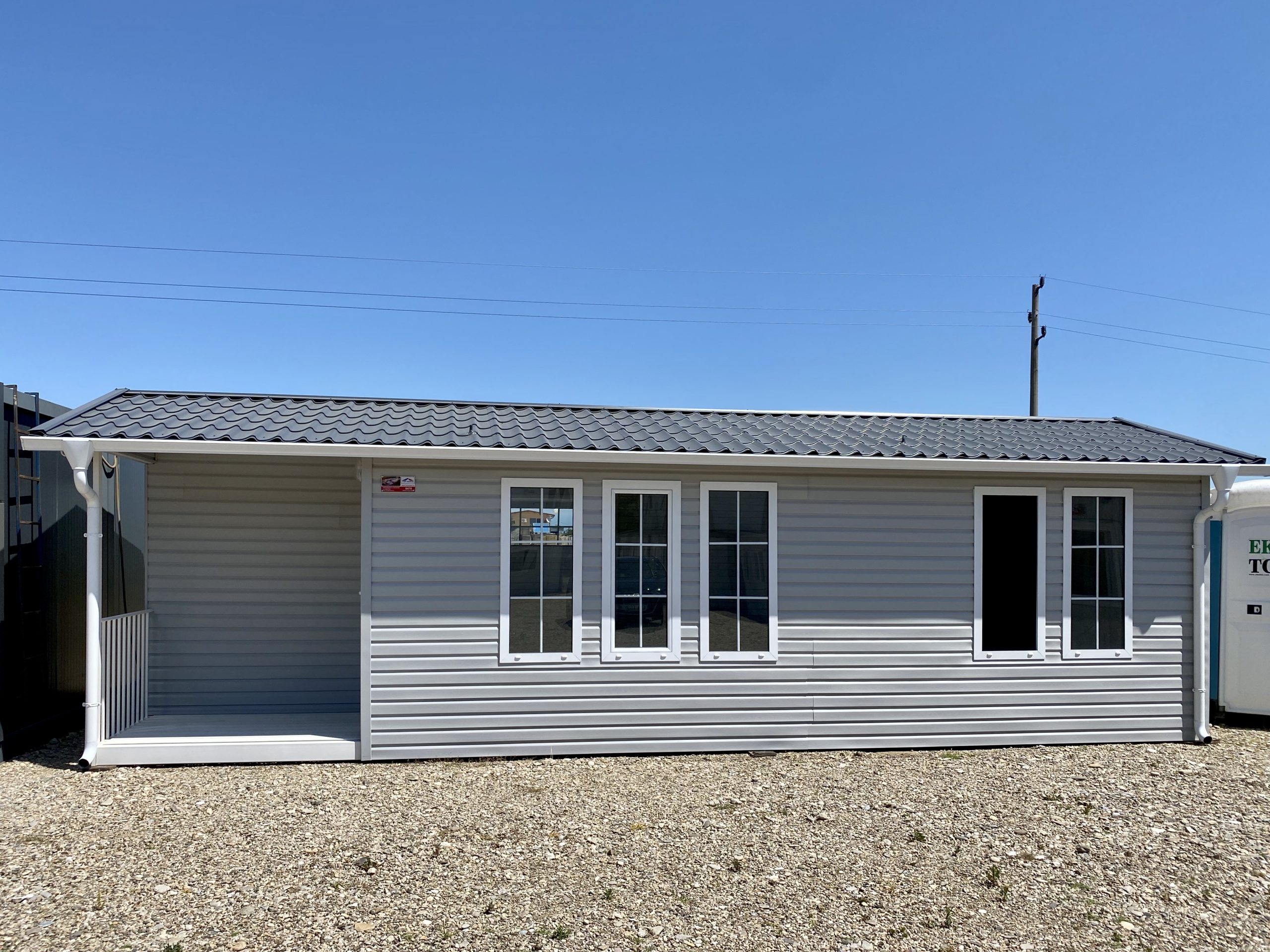 Mobile House in the Village 2