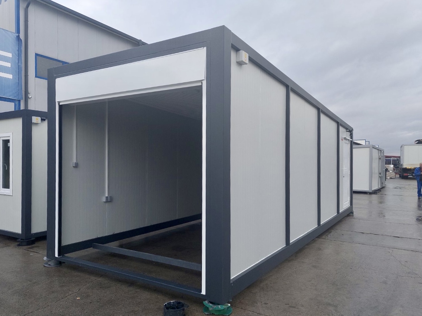 Garage Container 6-651 1