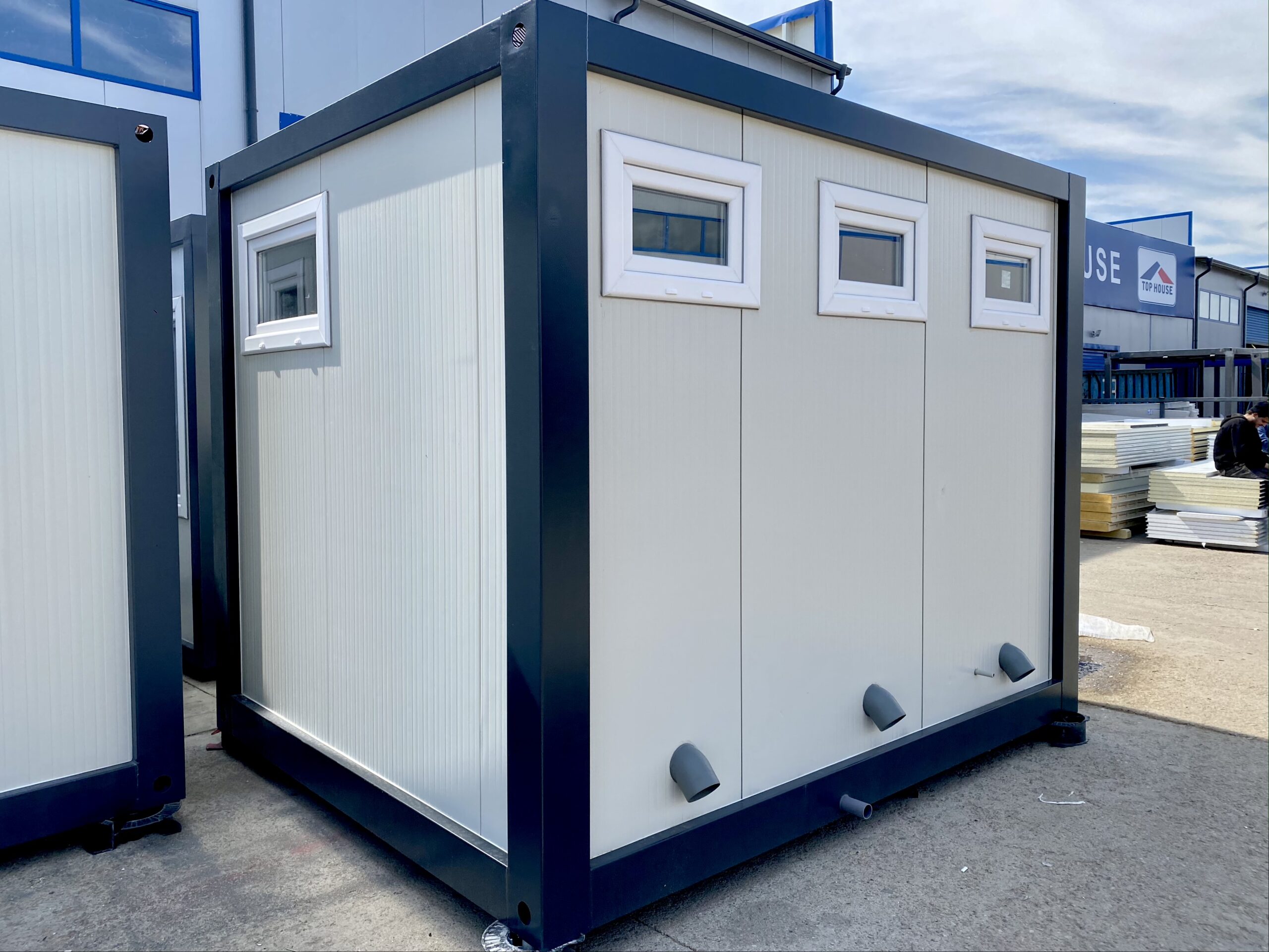 Sanitary Container SA9427 3