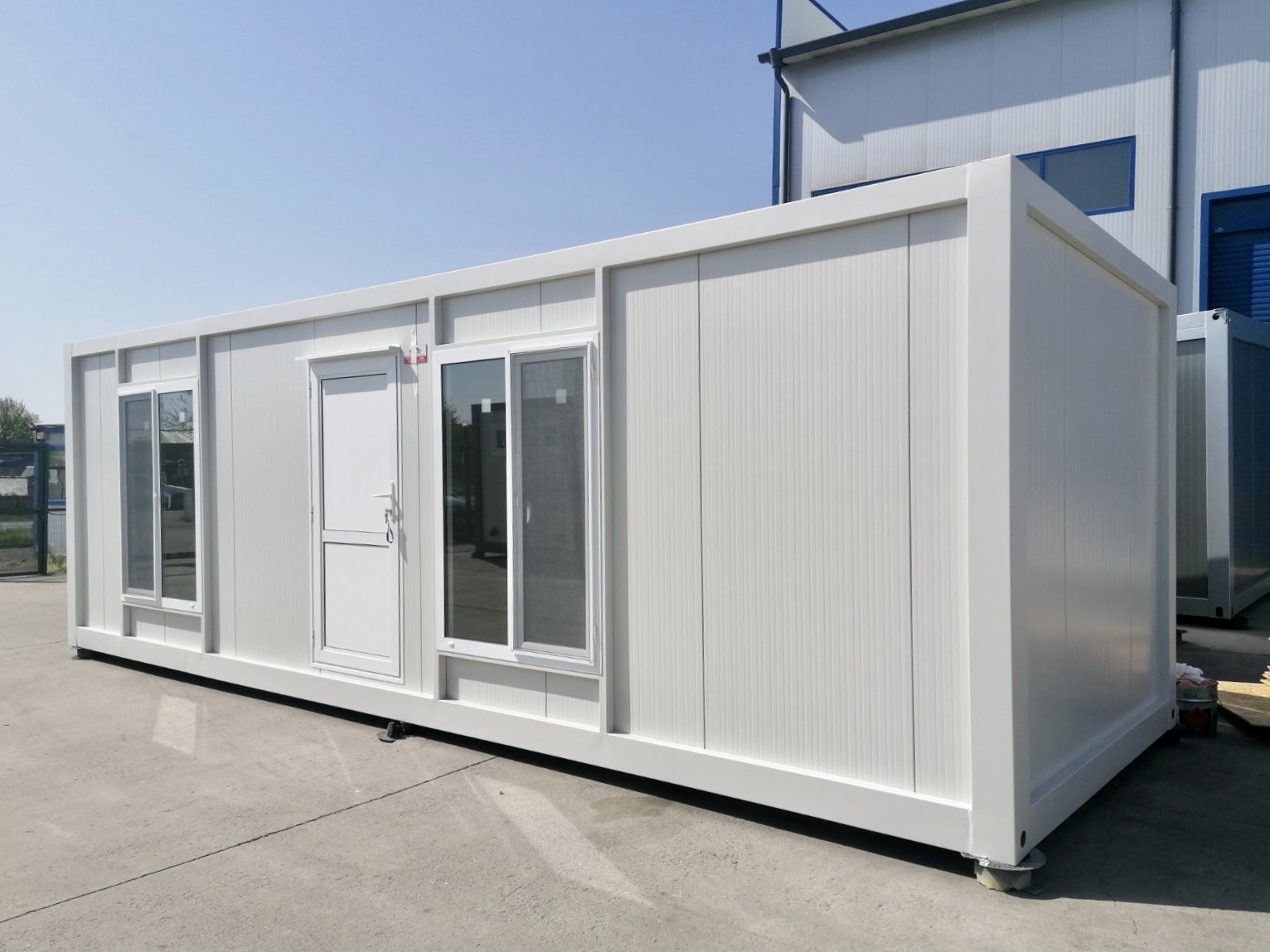 Standard Container Bambi 2