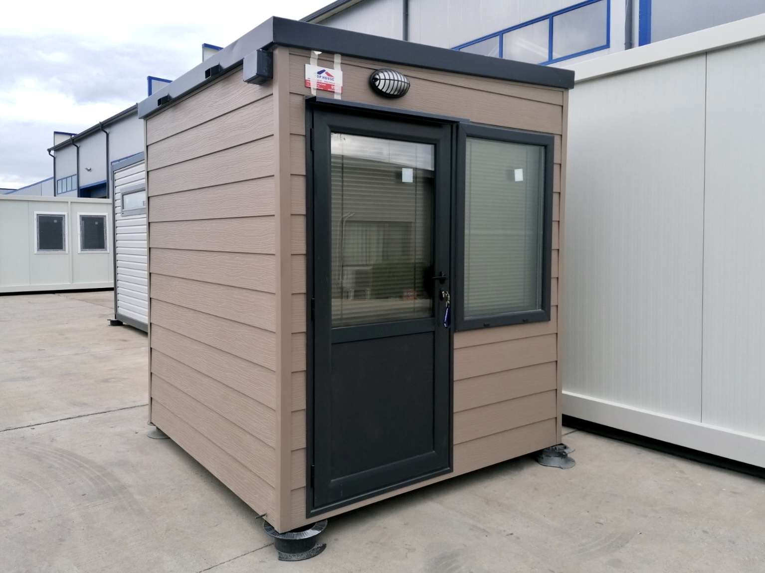 Guard Cabin C057 1
