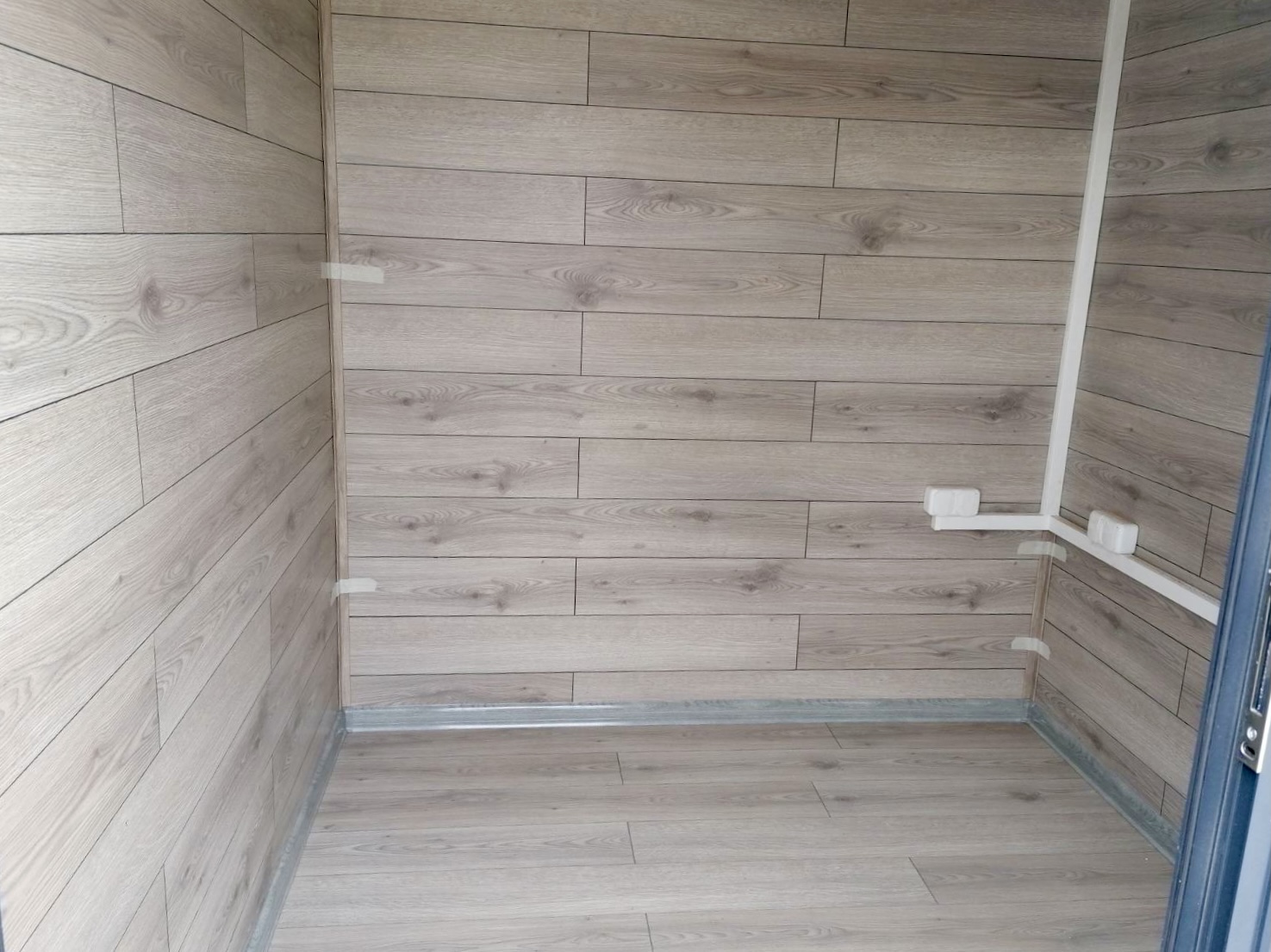Guard Cabin C057 3