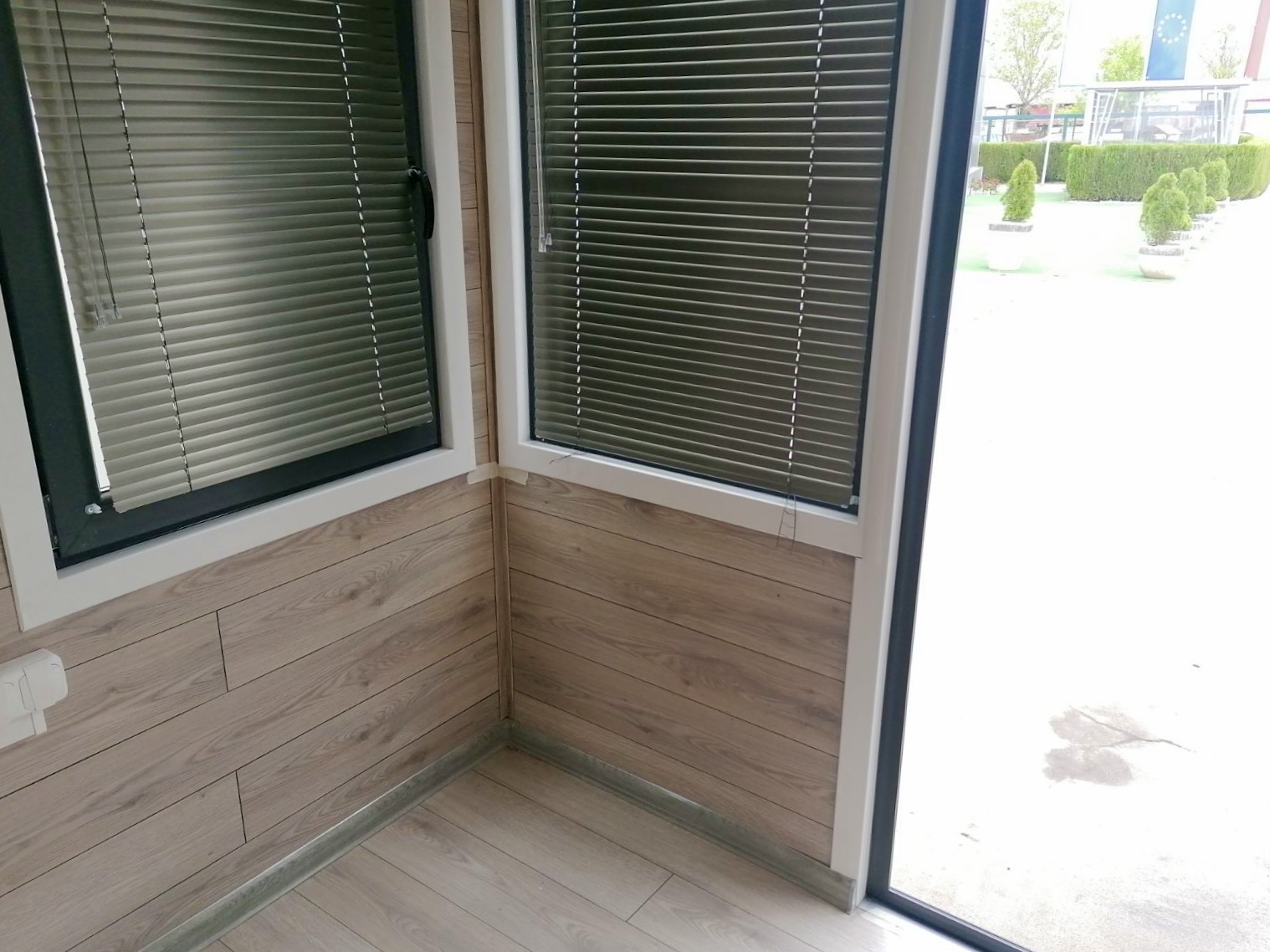 Guard Cabin C057 4