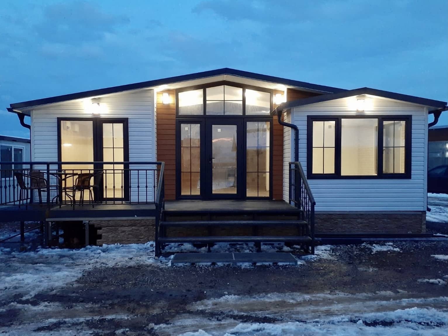 Mobile House Gold 1