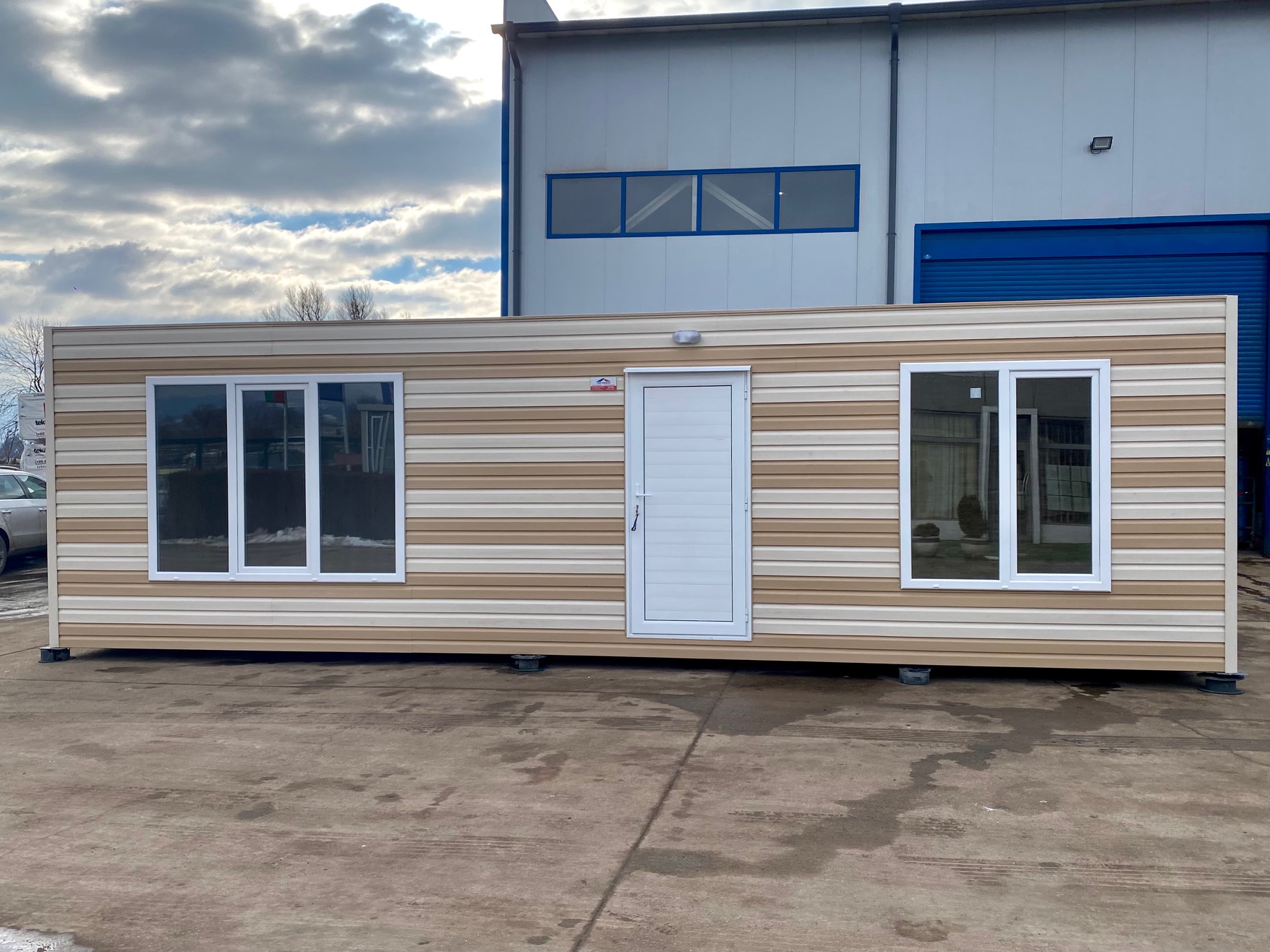 Wohncontainer Zebra 1