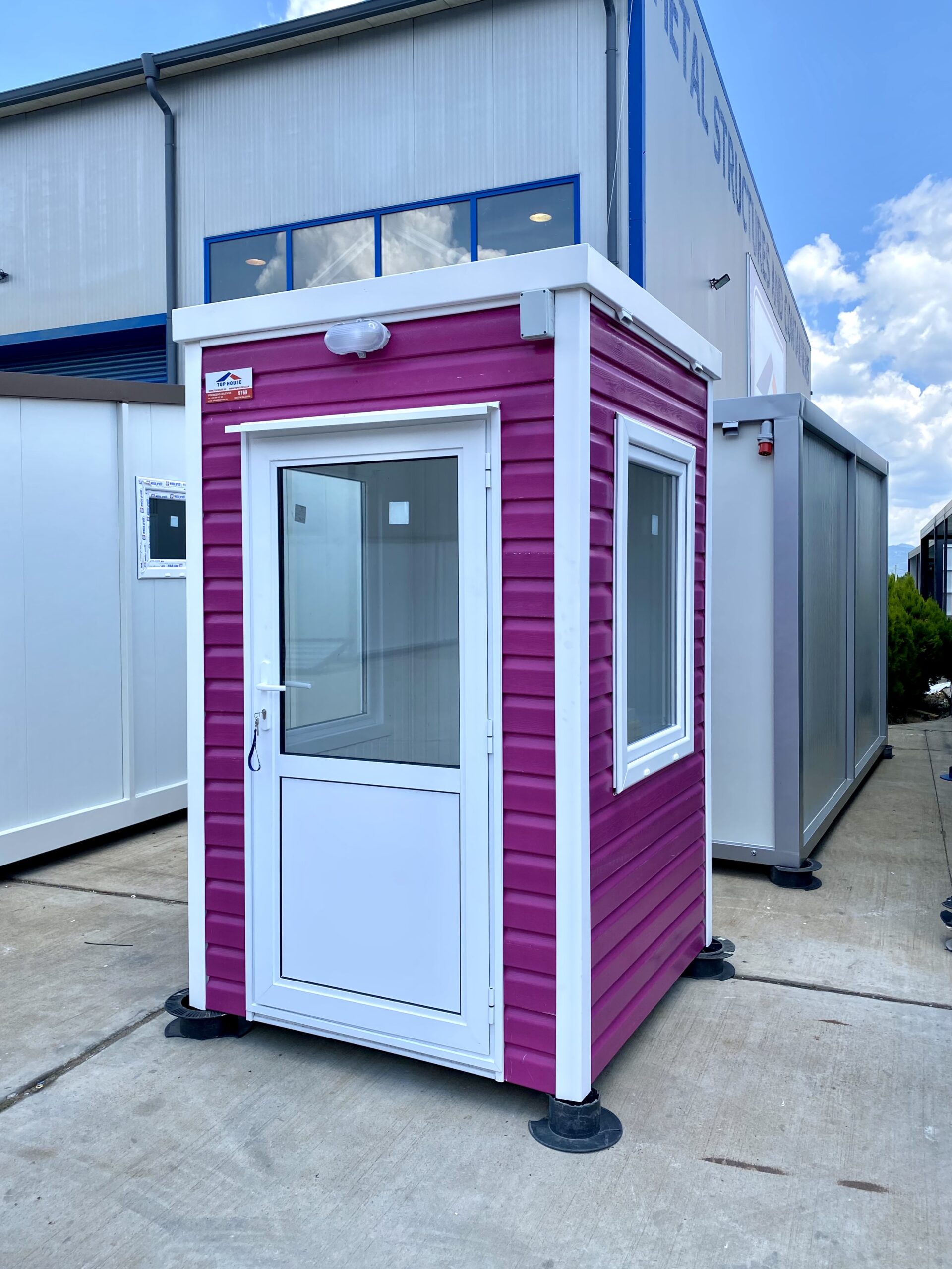 C9769 Guard Cabin 1