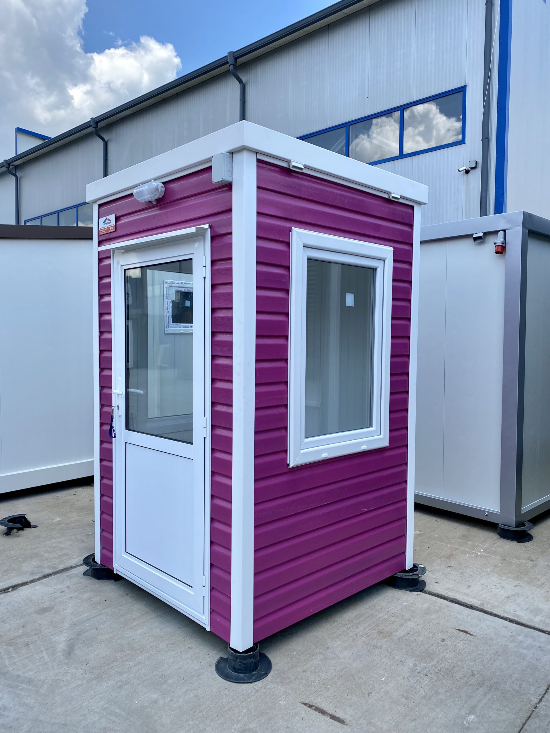 C9769 Guard Cabin 3